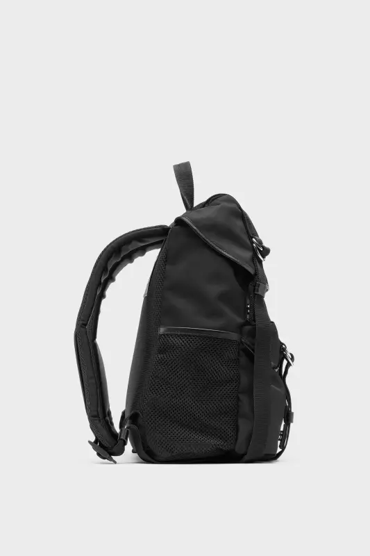 Maison Margiela Black High Tech Medium Backpack Black online